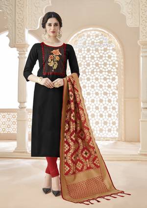 For A Bold And Beautiful Look, Grab This Designer Straight Suit In Black Colored Top Paired With Red Colored Bottom And Dupatta. Its Top Is Fabricated On Cotton Slub Paired With Cotton Bottom Banarasi Jacquard Fabricated Dupatta. Buy This Suit Now.