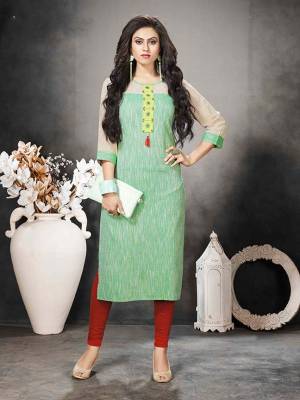 For Your College Or Work Place, This Kurti Is Suitable For All. Grab This Readymade Kurti In Green Color Fabricated On Khadi Cotton. It Is Light Weight And Easy To Carry All Day Long. 