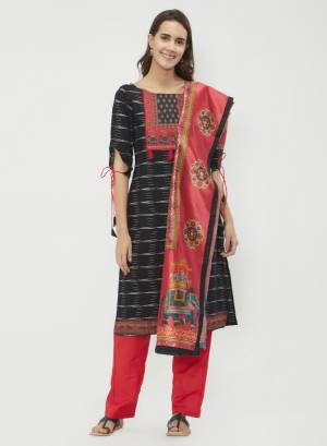 For Casual Wear, Grab This Dress Material In Black And Red Color and Get This Stitched As Per Your Desired Fit And Comfort. Its Top And Bottom Are Fabricated On Cotton Paired With Art Silk Fabricated Dupatta. 