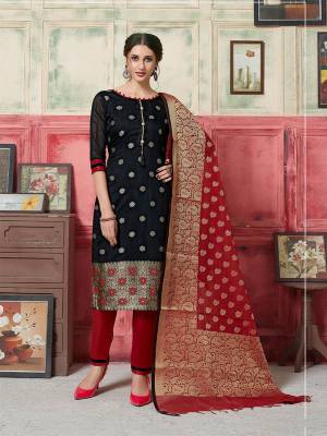 Bold And Rich Color Pallete IS Here With This Dress Material In Black colored Top Paired With Red Colored Bottom And Dupatta. Its Top Is Fabricated Jacquard Silk Paired With Santoon Bottom And Banarasi Art Silk Dupatta. Get This Stitched As Per Your Desired Fit And Comfort. 