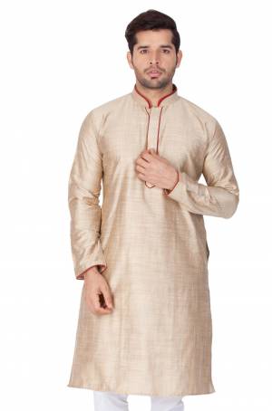 Grab This Amazing Readymade Kurtas For Men Fabricated On Cotton Silk.?This Kurta Is Suitable For Festive Wear Or Any Wedding Functions. It Is Light In Weight and Can Be Paired With Any Kind Of Bottom Like Chudidar, Pyjama Or Even Denims. Its Fabric Is Soft Towards Skin And Avialable In All Sizes. Buy Now.