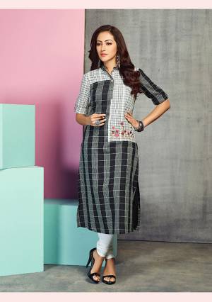 Simple And Elegant Looking Readymade Designer Kurti Is Here Black And White Color Fabricated On Handloom Cotton. It Is Beautified With Prints And Thread Work. Buy This Kurti Now.