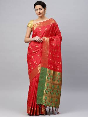 Silk Saree Always Gives A Rich And Elegant Look To Your Personality. Grab This Deisgner Silk Based Saree In Red Color Beautified With Heavy Weave All Over. This Saree And Blouse Are Fabricated On Kanjivaram Art Silk. Buy Now