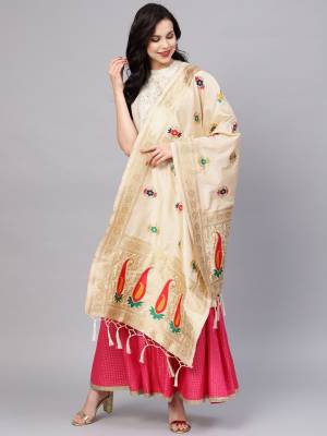 Enhance Your Look of gown and lehenga choli With Latest Trends Of?Banarasi Dupatta Beautified With Attractive Weave All Over. You Can Pair This Up With Any Kind Of Ethnic Attire.