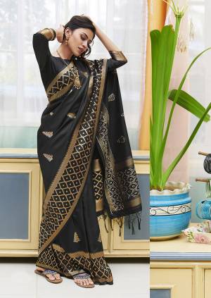 For A Bold And Beautiful Look, Grab This Saree In Black Color Paired With Black Colored Blouse. This Saree And Blouse Are Fabricated On Soft Silk Beautified With Weave. 