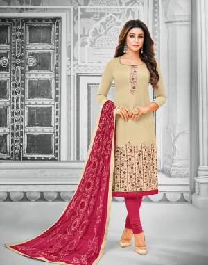 Rich And Elegant Looking Designer Dress Material Is Here For Your Semi-Casual Wear In Cream Colored Top Paired With Dark Pink Colored Bottom And Dupatta. Its Top And Bottom Are Cotton Based Paired With Chiffon Fabricated Dupatta. Buy Now.