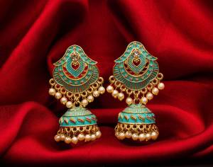 Grab The New Trendy Jhumkas To Pair Up With Your Traditional Attire. You Can Pair This Up Same Or Contrasting Colored Attire. Also These Lovely Jhumka Earrings Will Definitely Earn You Lots Of Compliments From Onlookers. 