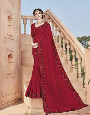 This Festive Season, Look The Most Elegant And Confident Of all Wearing This Designer Jari Embroidered Saree In Red Highlighted With Thread Work, Also It Is Silk Based Which Gives A Rich Look To Your Personality.?