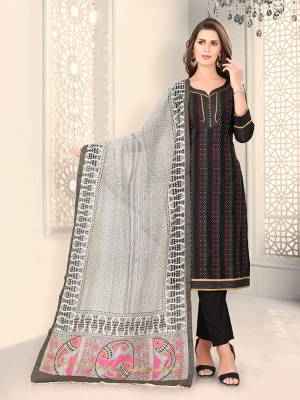 Add This Lovely Rich And Elegant Looking Chanderi Silk Based Designer Straight Suit To Your Wardrobe In Black Color. Its Rich Fabric And Unique Color Pallete Will Definitely Earn You Lots Of Compliments From Onlookers. 