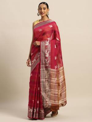 Celebrate This Festive Season With Beauty And Comfort Wearing This Designer Saree In Dark Pink Color Paired with Contrasting Brown Colored Blouse. This Saree and Blouse Are Fabricated On Cotton Handloom Which Gives A Rich Look To Your Personality. 
