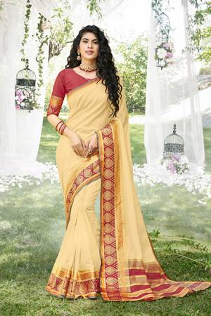 Look Pretty In This Beautiful Saree In Light Yellow Color Paired With Red Colored Blouse. This Saree and Blouse Are Fabricated On Khadi Silk Beautified With Weaved Border. Buy Now.