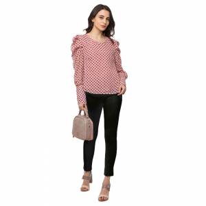 Here Is A Trendy and Pretty Readymade Top For Your College Or Outing. It Is Light In Weight And Its Fabric Ensures Superb Comfort All Day Long.