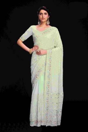 Look Pretty Wearing This Lovely Designer Saree