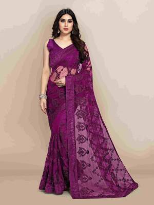 Look Pretty Wearing This Lovely Designer Saree