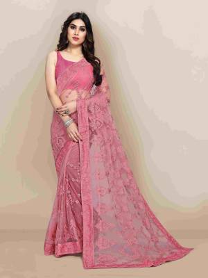 Look Pretty Wearing This Lovely Designer Saree