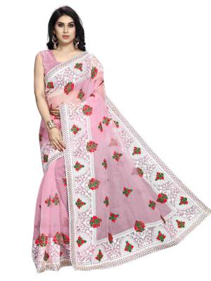 Look Pretty Wearing This Lovely Designer Saree