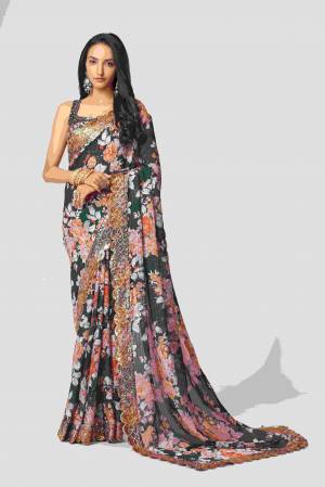 Look Pretty Wearing This Lovely Designer Saree