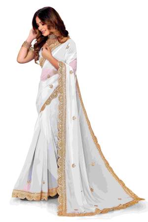 Look Pretty Wearing This Lovely Designer Saree