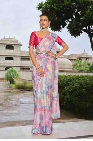 Look Pretty Wearing This Lovely Designer Saree