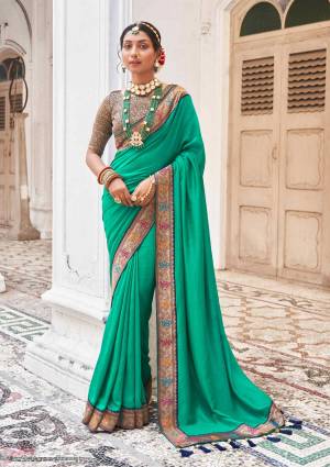 Look Pretty Wearing This Lovely Designer Saree