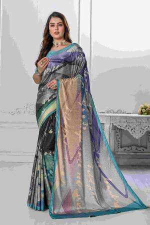 Look Pretty Wearing This Lovely Designer Saree