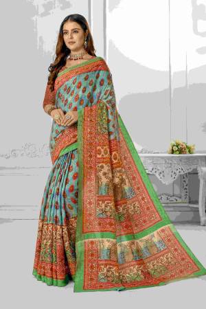 Look Pretty Wearing This Lovely Designer Saree