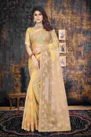 Look Pretty Wearing This Lovely Designer Saree