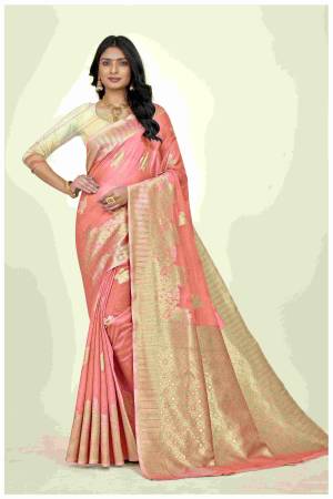 Look Pretty Wearing This Lovely Designer Saree