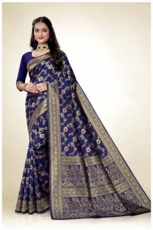 Look Pretty Wearing This Lovely Designer Saree