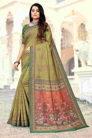 Look Pretty Wearing This Lovely Designer Saree