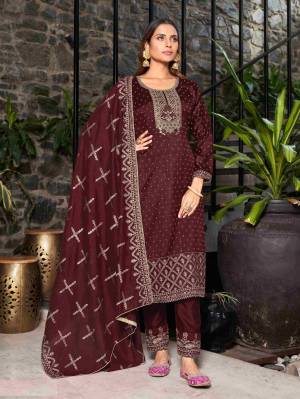 Shine Bright In This Beautiful  Designer  Semistiched  Suit Collection