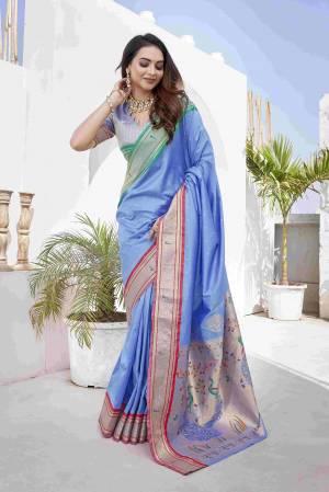 Look Pretty Wearing This Lovely Designer   Saree