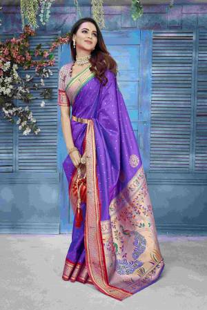 Look Pretty Wearing This Lovely Designer   Saree