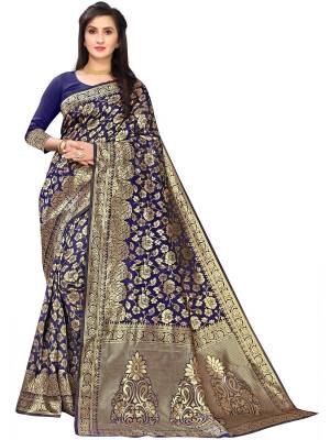 Look Pretty Wearing This Lovely Designer  Saree