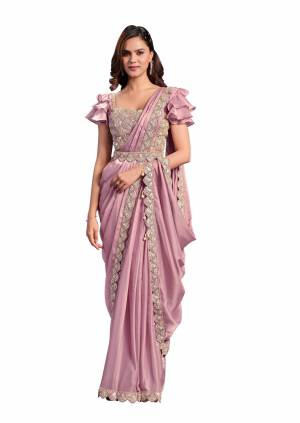 Look Pretty Wearing This Lovely Designer  Saree