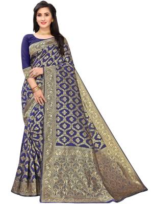 Look Pretty Wearing This Lovely Designer   Saree