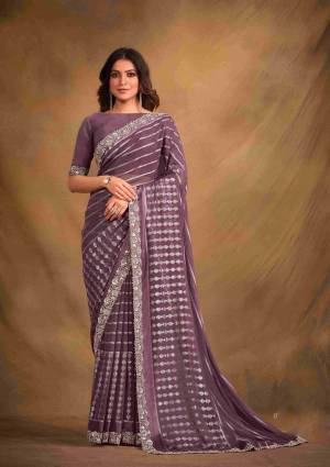 Look Pretty Wearing This Lovely Designer  Saree