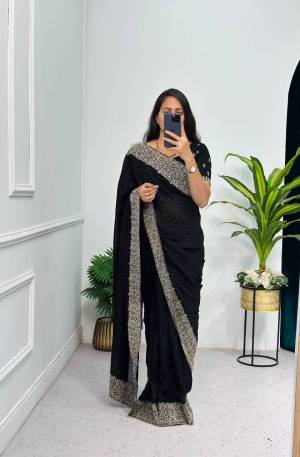 Look Pretty Wearing This Lovely Designer  Saree