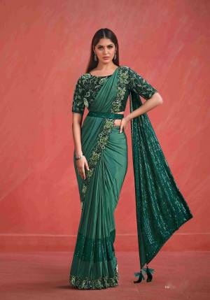 Look Pretty Wearing This Lovely Designer  Saree