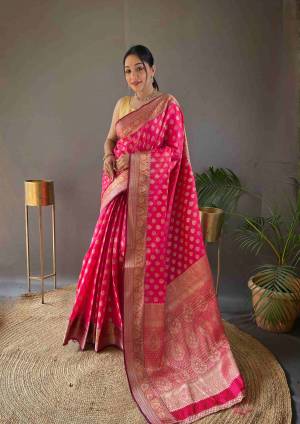 Look Pretty Wearing This Lovely Designer  Saree