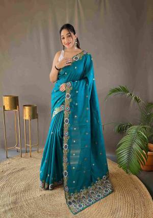 Look Pretty Wearing This Lovely Designer  Saree