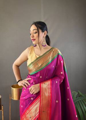 Look Pretty Wearing This Lovely Designer  Saree