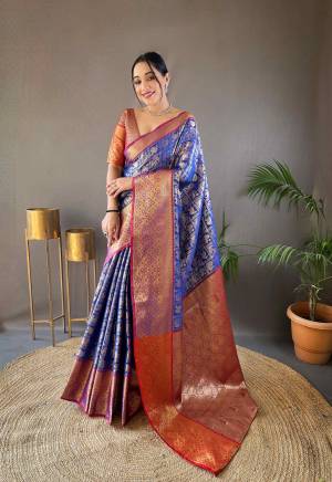 Look Pretty Wearing This Lovely Designer  Saree