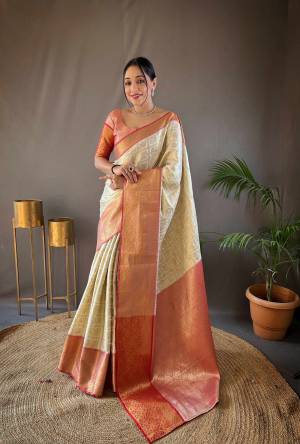 Look Pretty Wearing This Lovely Designer  Saree