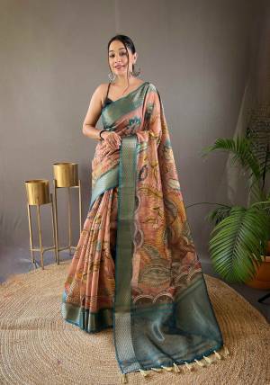 Look Pretty Wearing This Lovely Designer  Saree