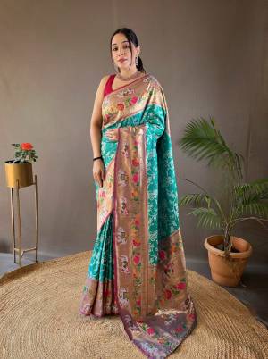 Look Pretty Wearing This Lovely Designer  Saree