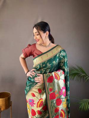 Look Pretty Wearing This Lovely Designer  Saree