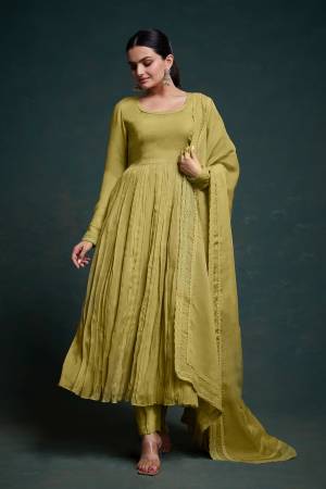 Shine Bright In This Beautiful Designer Readymade salwar suit