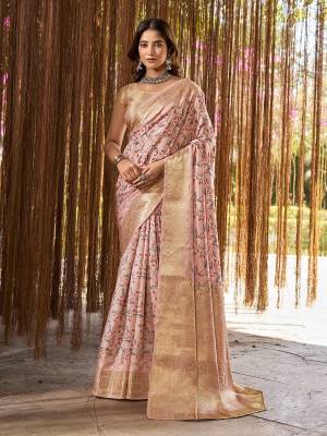 Look Pretty Wearing This Lovely Designer  Saree