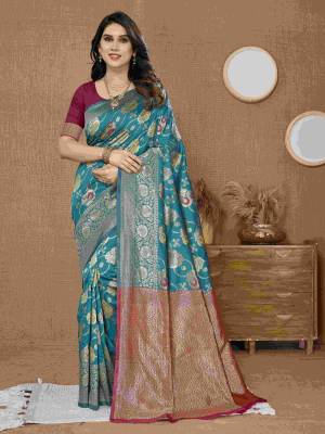 Look Pretty Wearing This Lovely Designer  Saree